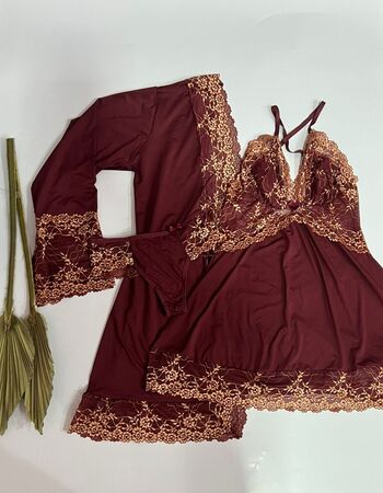 imagem ROBE+ CAMISOLA+CALCINHA 1008 DE MICROFIBRA MARSALA COM DOURADO