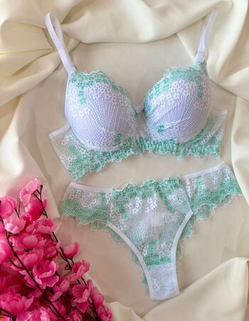 imagem CONJUNTO PREMIUM 90028 BRANCO COM VERDE