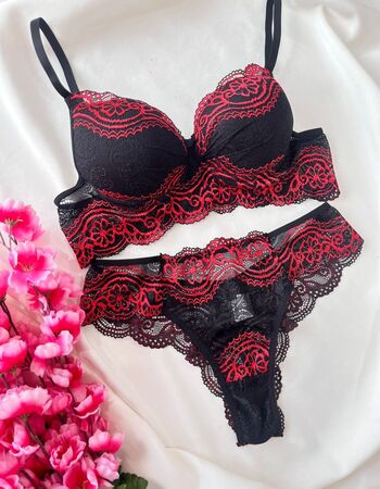 imagem CONJUNTO PREMIUM 90028 PRETO VERMELHO