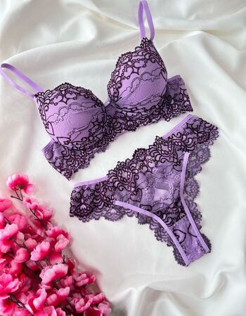 imagem CONJUNTO PREMIUM LILAS COM PRETO