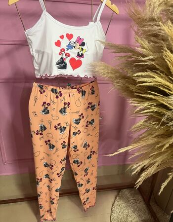 imagem PIJAMA BLOGUERINHA ADULTO CALÇA 3006 LOVE BOTA