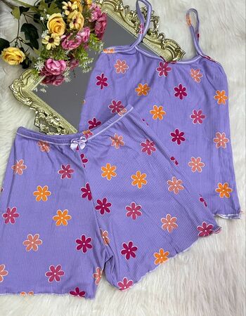 imagem PIJAMA CANELADO  ESTHER PLUS LILAS FLOR