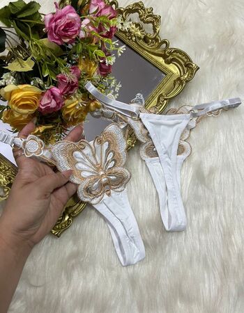 imagem CALCINHA BORBOLETA 9425 BRANCO COM DOURADO